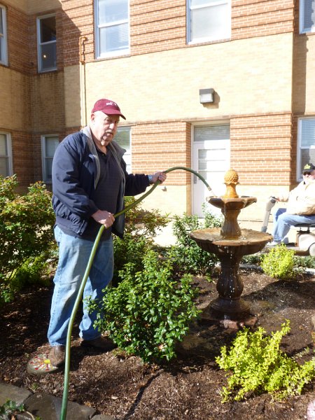 VA Garden April 2013 046